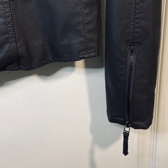 Blank NYC Faux Leather Fitted Moto Jacket, Small - Picture 8 of 12
